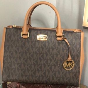 Michael Kors Tote